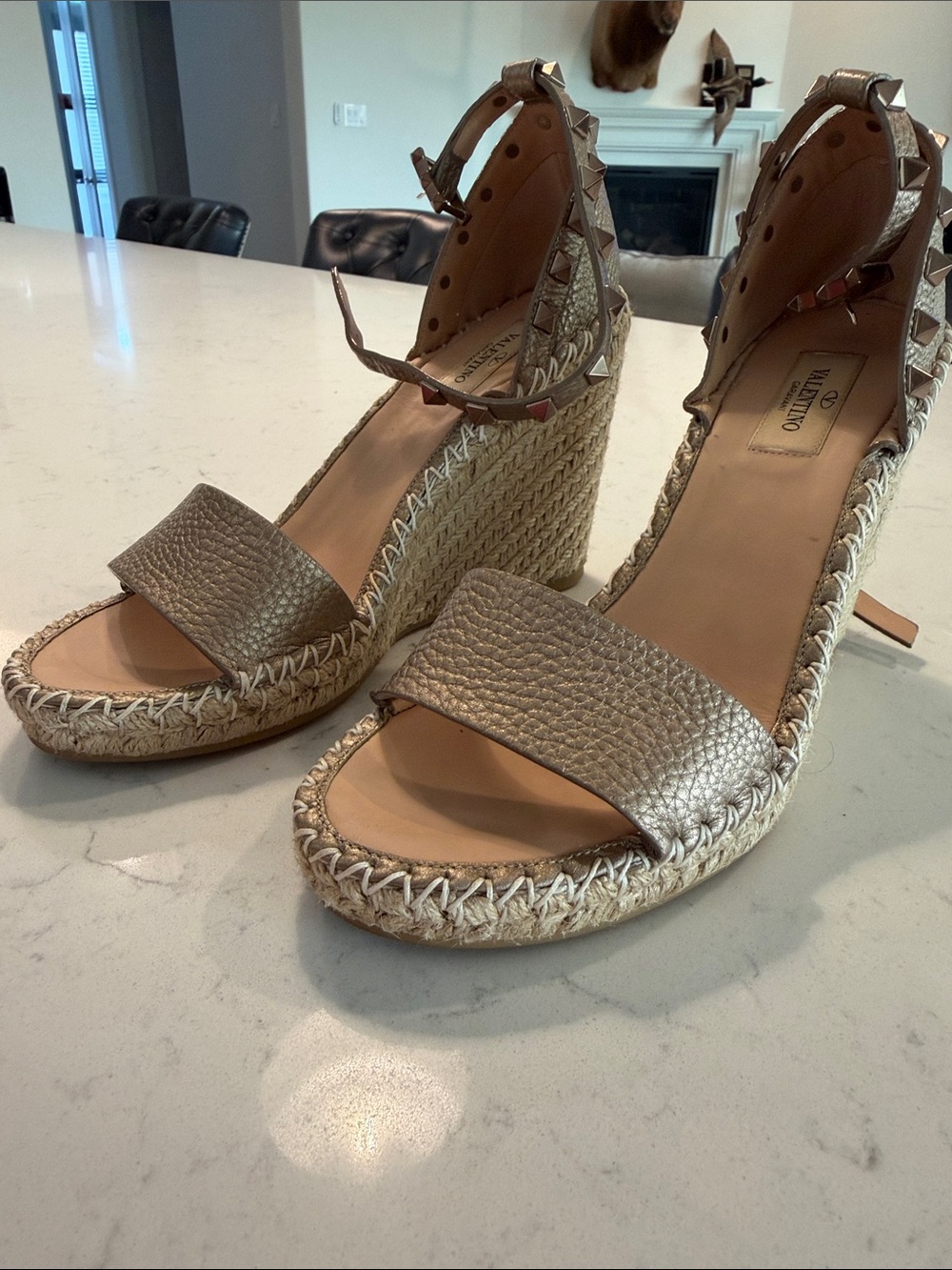 Valentino Garavani Gold-Tone Rockstud Wedge Espadrille Sandals size 38